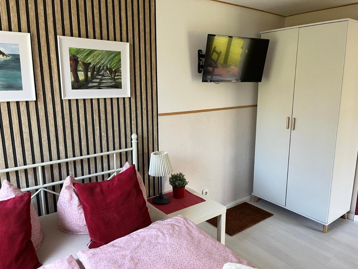 Fewo Eg Im Roten Haus Am Ostsee Radweg Ovs 103 Neu 20 Blowatz Esterno foto